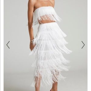 AMALEE FRINGE STRAPLESS CROP TOP AND MIDI SKIRT TWO PIECE SET IN WHITE